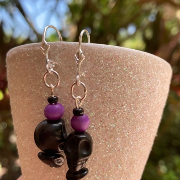 Skull purple Halloween 💀 Earrings - Picture 14 of 15